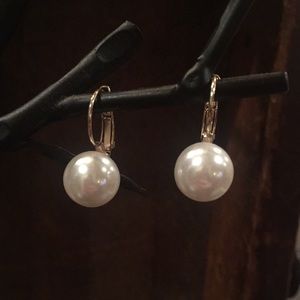 Pearl Gold Earrings